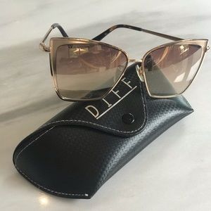 DIFF 57mm Becky Sunglasses